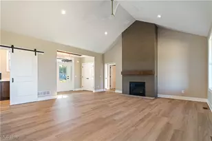 525 Gentlebrook Blvd SW, Hartville, OH 44632 - Photo 10