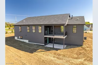 525 Gentlebrook Boulevard SW, Hartville, OH 44632 - Photo 4