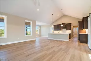 525 Gentlebrook Blvd SW, Hartville, OH 44632 - Photo 8