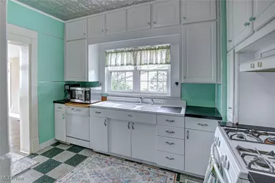 3031 E Erie Avenue, Lorain, OH 44052 - Photo 4