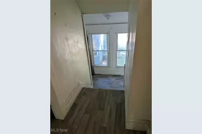 425 Fulton Drive NW, Canton, OH 44703 - Photo 8