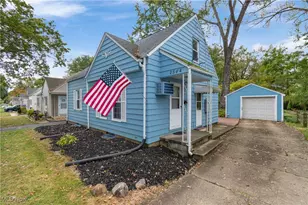 2544 25th St, Cuyahoga Falls, OH 44223 - Photo 2