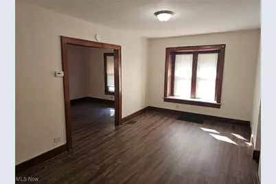 1048 Murray Avenue, Akron, OH 44310 - Photo 6