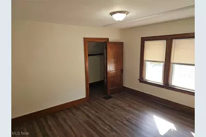 1048 Murray Avenue, Akron, OH 44310 - Photo 16