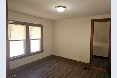 1048 Murray Avenue, Akron, OH 44310 - Photo 14
