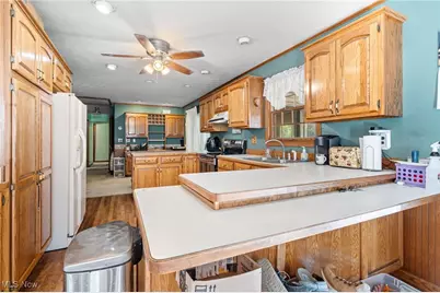 6969 Georgetown Street NE, East Canton, OH 44730 - Photo 4