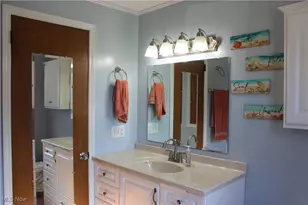 2424 Waynesburg Dr SE, Canton, OH 44707 - Photo 16