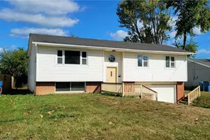 1951 E 39th St, Lorain, OH 44055 - Photo 2