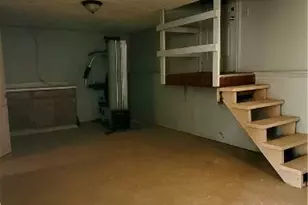 1951 E 39th St, Lorain, OH 44055 - Photo 8