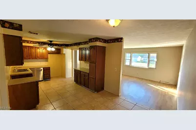 1951 E 39th Street, Lorain, OH 44055 - Photo 20