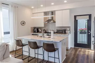 2467 Tremont Ave, Loveland, OH 44113 - Photo 8