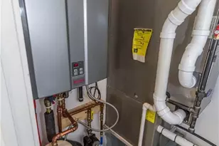 2467 Tremont Ave, Loveland, OH 44113 - Photo 32