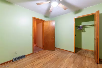 34152 Oak Knoll Street, Eastlake, OH 44095 - Photo 16