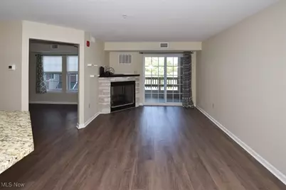 23002 Chandlers Lane #221, Olmsted Falls, OH 44138 - Photo 2