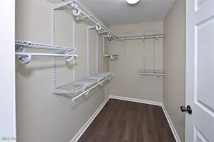 23002 Chandlers Ln, Olmsted Falls, OH 44138 - Photo 22