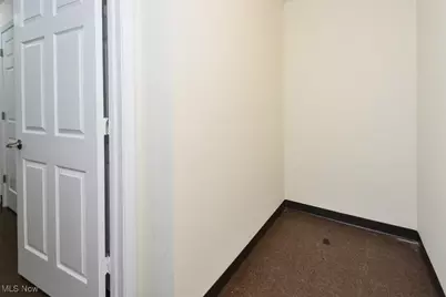 23002 Chandlers Lane #221, Olmsted Falls, OH 44138 - Photo 26