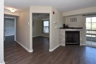 23002 Chandlers Ln, Olmsted Falls, OH 44138 - Photo 12