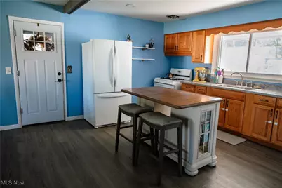 5109 W Elmwood Avenue, Austintown, OH 44515 - Photo 4