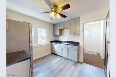 5406-5408 Merkle Avenue, Parma, OH 44129 - Photo 4