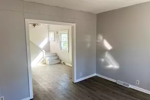 1017 Washington Ave, Lorain, OH 44052 - Photo 6