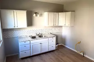 1017 Washington Ave, Lorain, OH 44052 - Photo 4