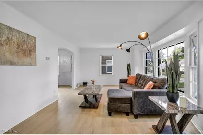 17008 Throckley Avenue, Loveland, OH 44128 - Photo 10