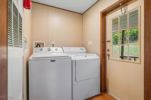 13533 Emerson Ave, Williamstown, WV 26187 - Photo 20