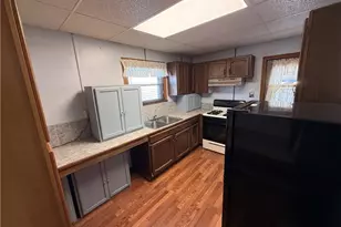 621 Newport Ave, Uhrichsville, OH 44683 - Photo 20