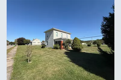 621 Newport Avenue, Uhrichsville, OH 44683 - Photo 16