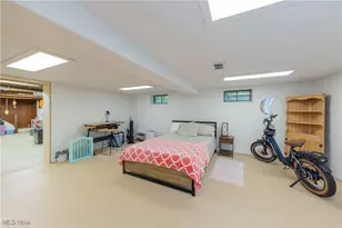 9770 Wrenwood Dr, Kirtland, OH 44094 - Photo 24