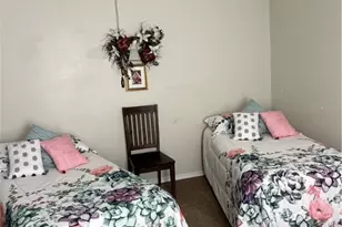 346 N Bridge St, Newcomerstown, OH 43832 - Photo 14