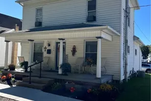 346 N Bridge St, Newcomerstown, OH 43832 - Photo 2