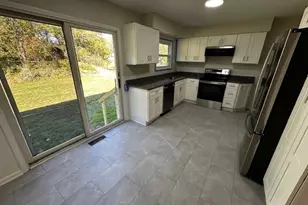 9452 Fairfield Dr, Twinsburg, OH 44087 - Photo 4