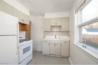 4636 W 157th Street, Loveland, OH 44135 - Photo 2