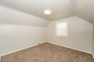 21051 Westport Ave, Euclid, OH 44123 - Photo 12