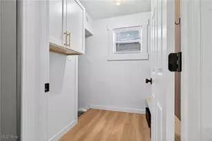 2066 W 105th St, Loveland, OH 44102 - Photo 14