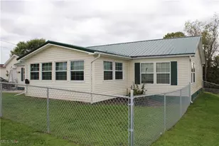 56 3rd St, Rayland, OH 43943 - Photo 6