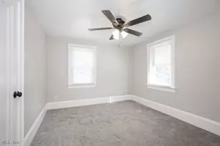 693 Roslyn Ave, Akron, OH 44320 - Photo 14