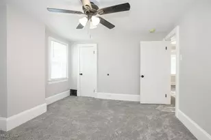 693 Roslyn Ave, Akron, OH 44320 - Photo 12