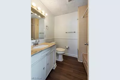 17710 Crestland Road, Loveland, OH 44119 - Photo 18