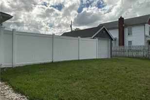 353 N 11th St, Coshocton, OH 43812 - Photo 8