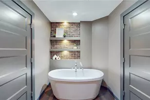 21 Furnace St, Akron, OH 44308 - Photo 24