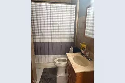 1633 Wakefield Avenue, Youngstown, OH 44514 - Photo 16