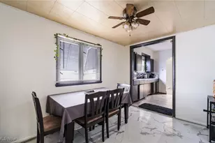 1633 Wakefield Ave, Youngstown, OH 44514 - Photo 2