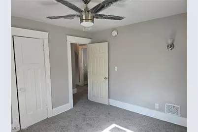 598 Cassius Avenue, Youngstown, OH 44505 - Photo 10