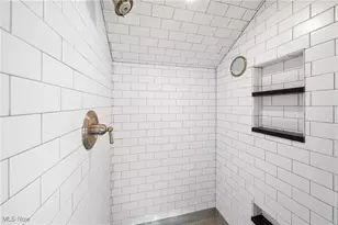 109 S Chillicothe Rd, Aurora, OH 44202 - Photo 32