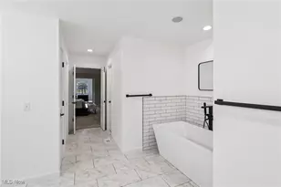 175 Hahns Way, Wadsworth, OH 44281 - Photo 18