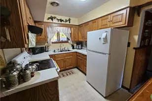 560 Ridge Dr, Medina, OH 44256 - Photo 6