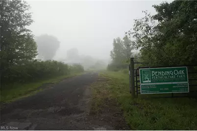 100 Cottage Grove Drive, Youngstown, OH 44505 - Photo 2