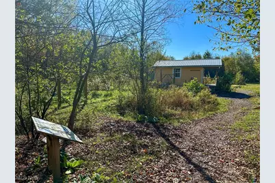 100 Cottage Grove Drive, Youngstown, OH 44505 - Photo 12